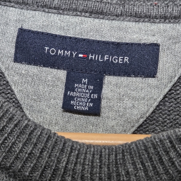 Tommy Hilfiger Men's Medium 💯 Cotton Gray Striped Sweater - Picture 6 of 10